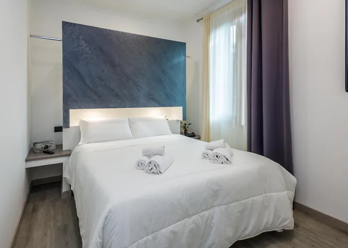 Hotel Crossroad 3*
