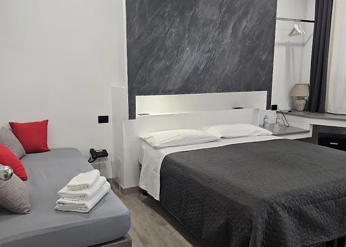 Hotel Crossroad