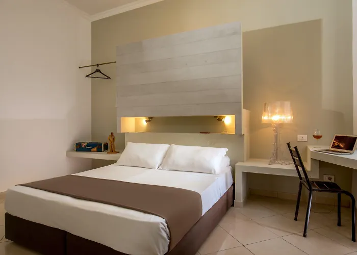Crossroad Hotel Rome